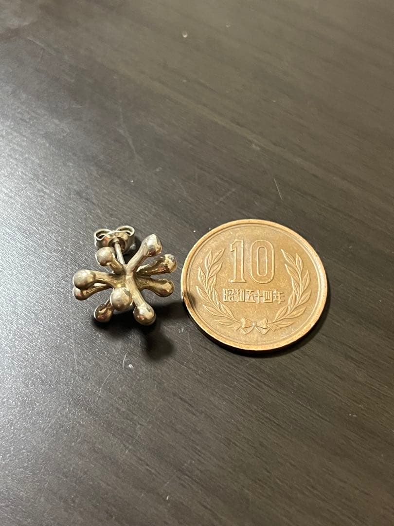 モニカカスティリオーニ　MONICA CASTIGLIONI