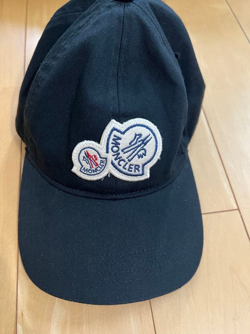 【最終値下げ】モンクレール MONCLER キャップ ワッペン 黒 ブラック