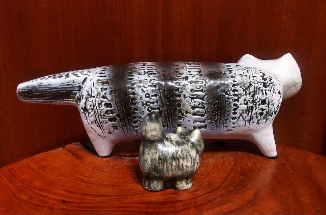 リサラーソン マイキーのパパ 名前はマックス＆ミニズー スタンディングキャット