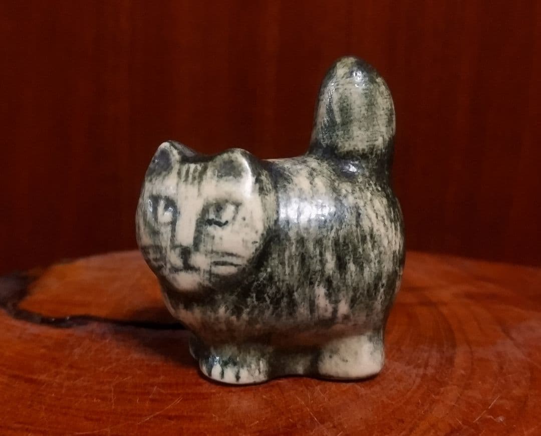 リサラーソン マイキーのパパ 名前はマックス＆ミニズー スタンディングキャット