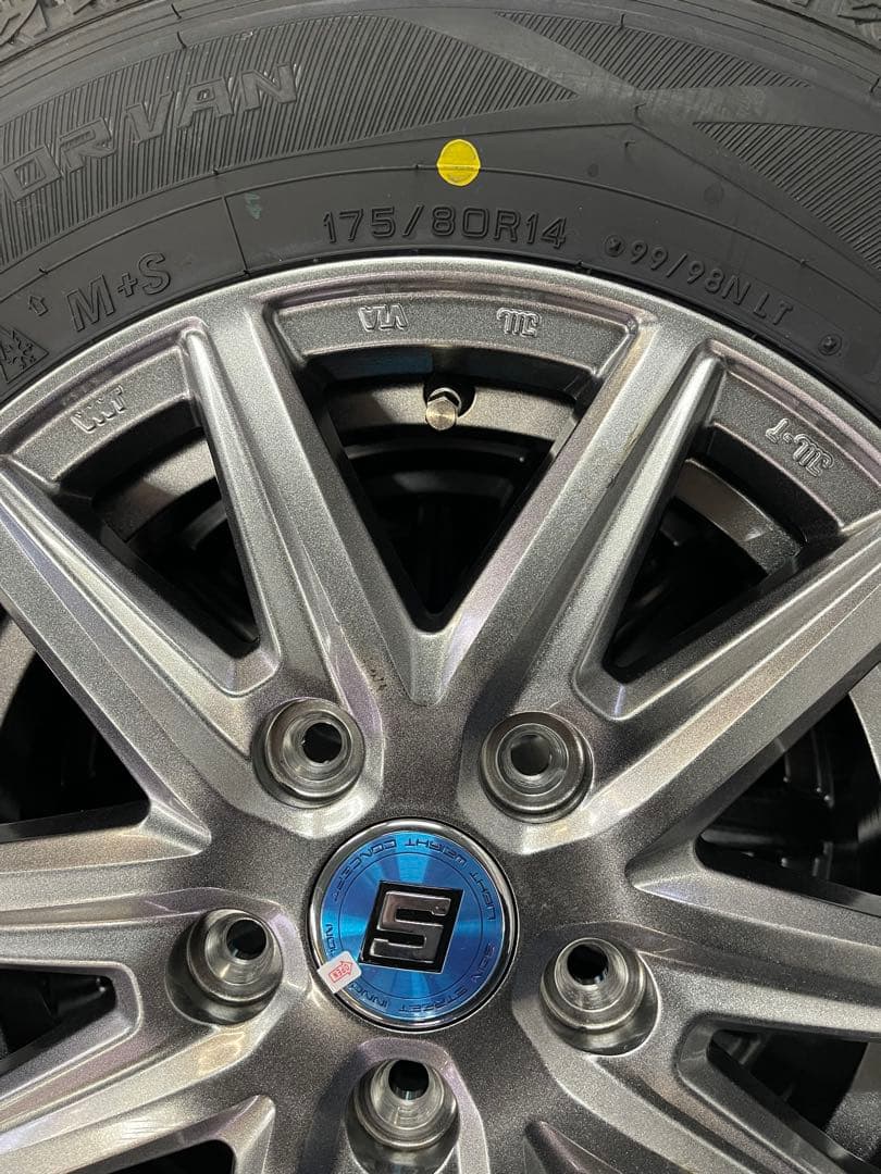 ☆みっちー ☆スタッドレスタイヤ　アルミホイールセット