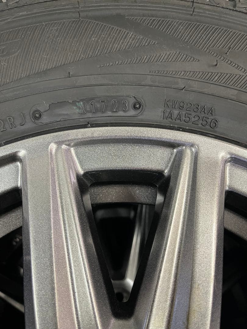 ☆みっちー ☆スタッドレスタイヤ　アルミホイールセット