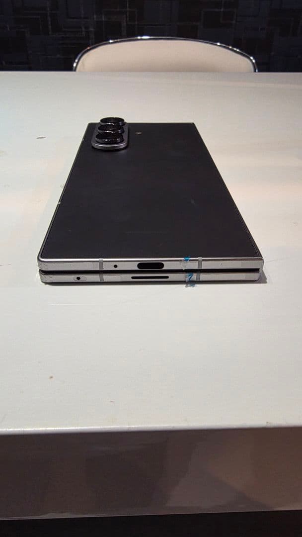 【新品未使用品】Galaxy Z Fold 7 シルバー 256GB 【国内版】