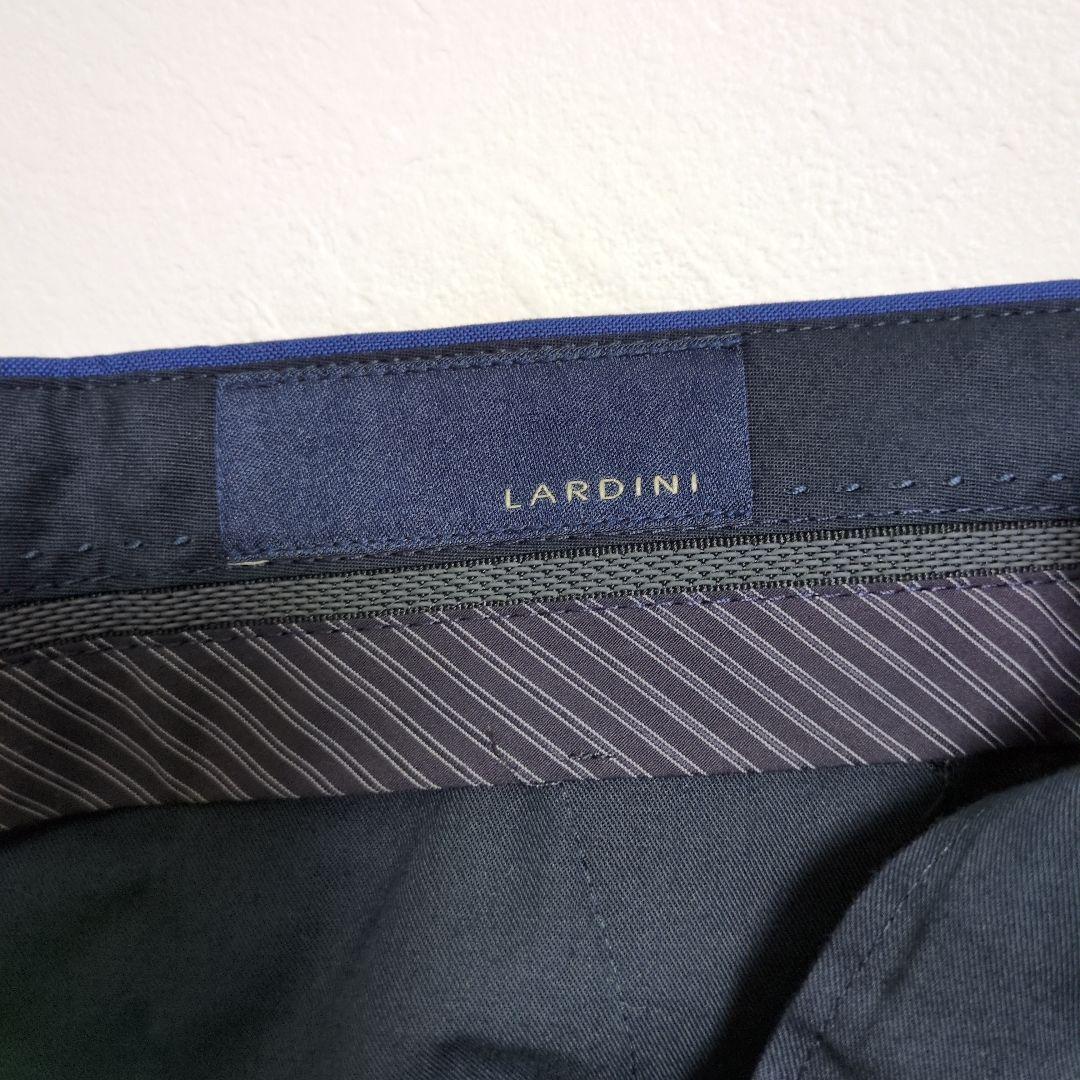 LARDINI スーツ