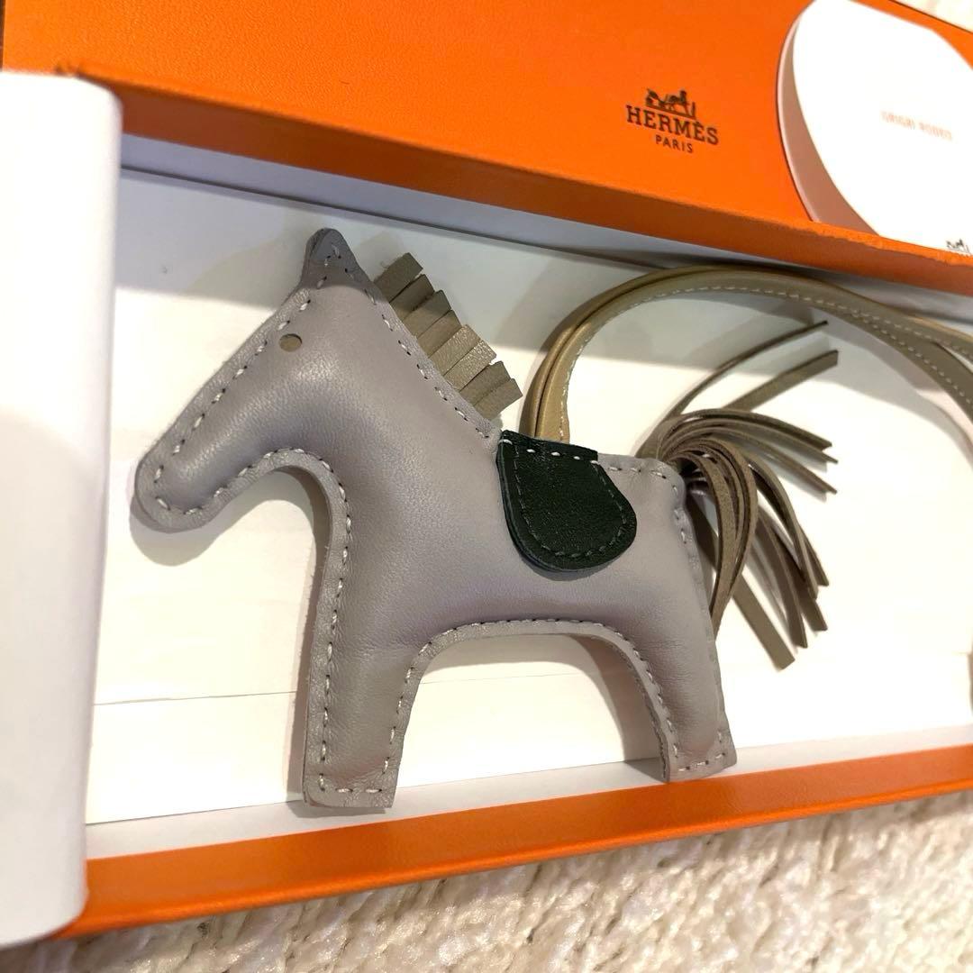 HERMESエルメス　ロデオPM アースカラーチャーム　ブルーグラシエトレンチ