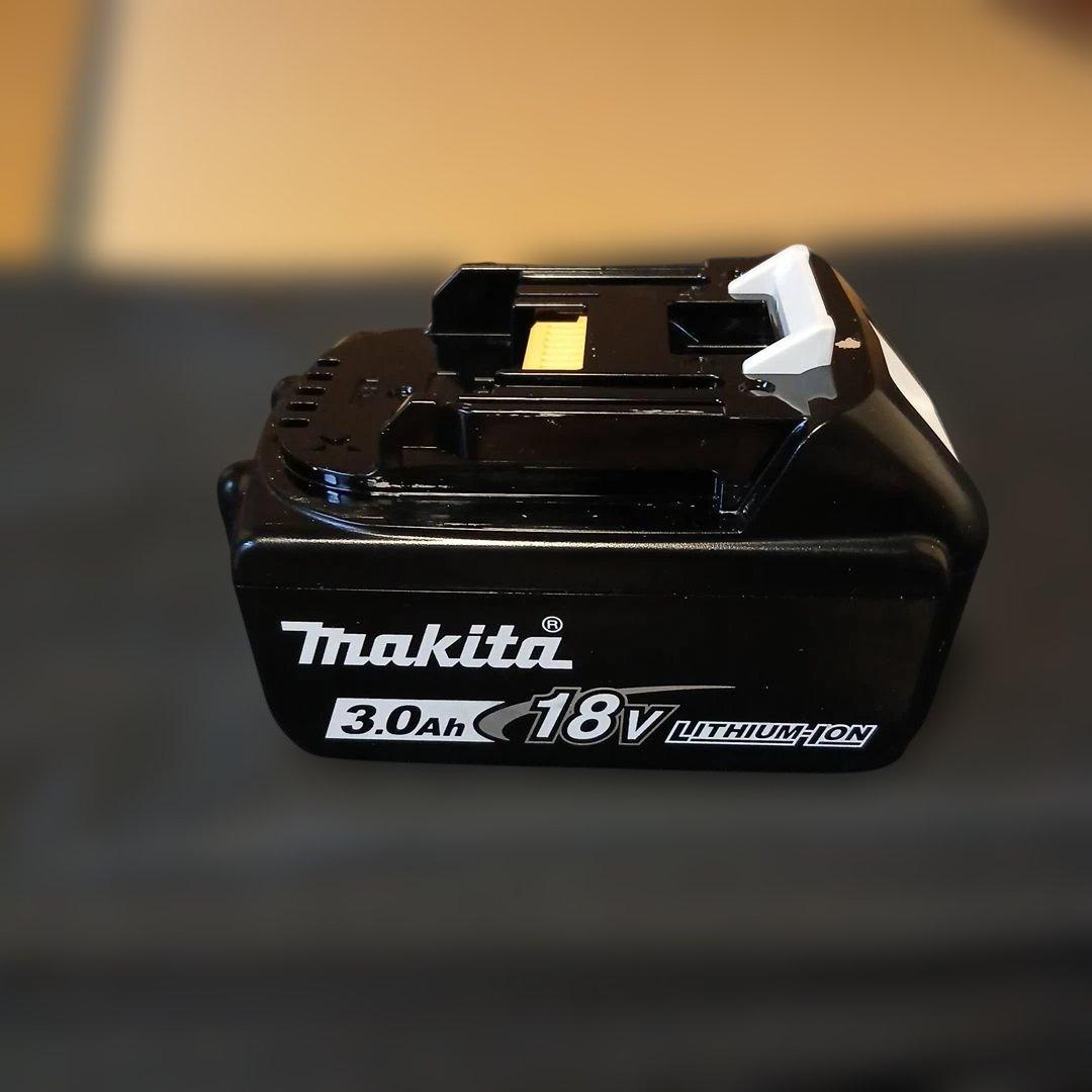 Makita マキタ　充電式クリーナー CL281FD　セット