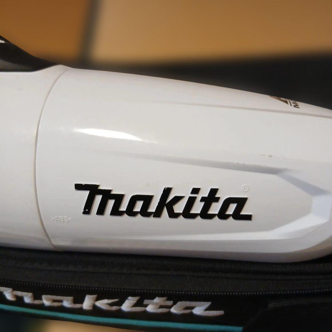 Makita マキタ　充電式クリーナー CL281FD　セット