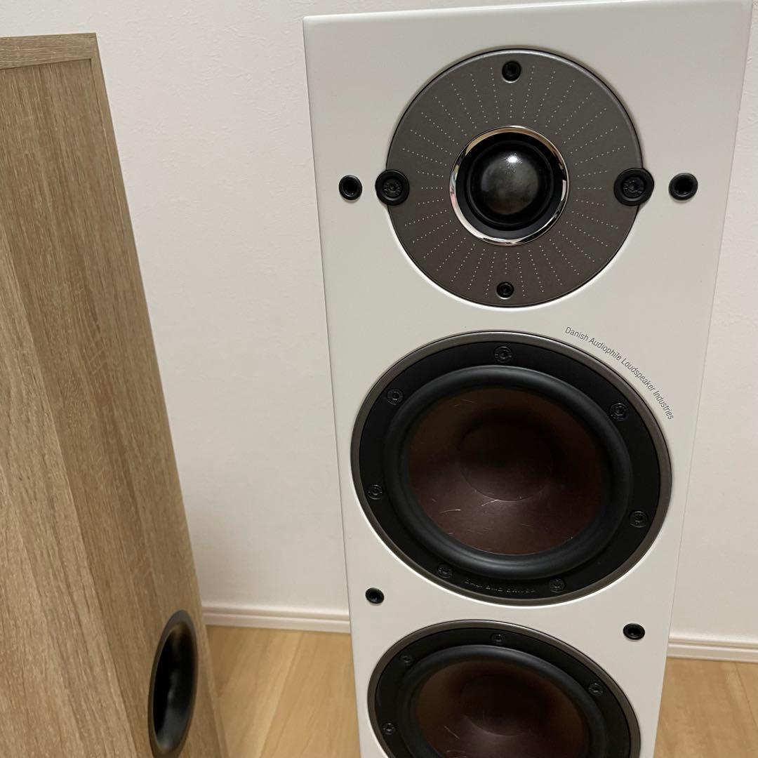 じ*〜様 フロア型スピーカー ホワイト グレー　DALI OBERON5（WH）