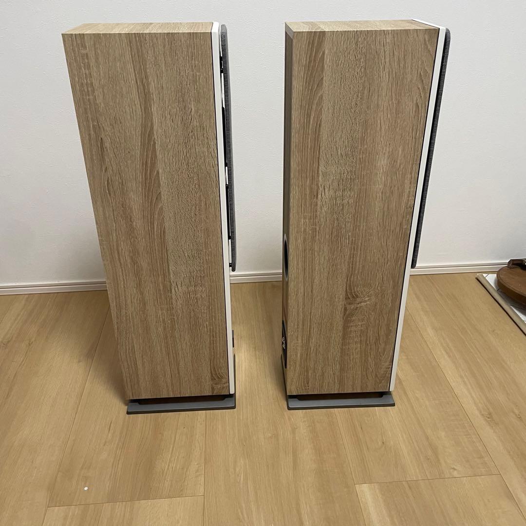 じ*〜様 フロア型スピーカー ホワイト グレー　DALI OBERON5（WH）