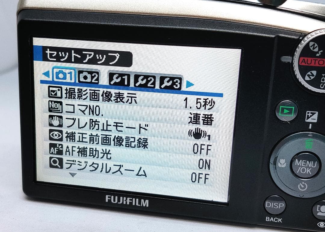 FUJIFILM FinePix F50fd 12Mピクセル デジカメ　完動