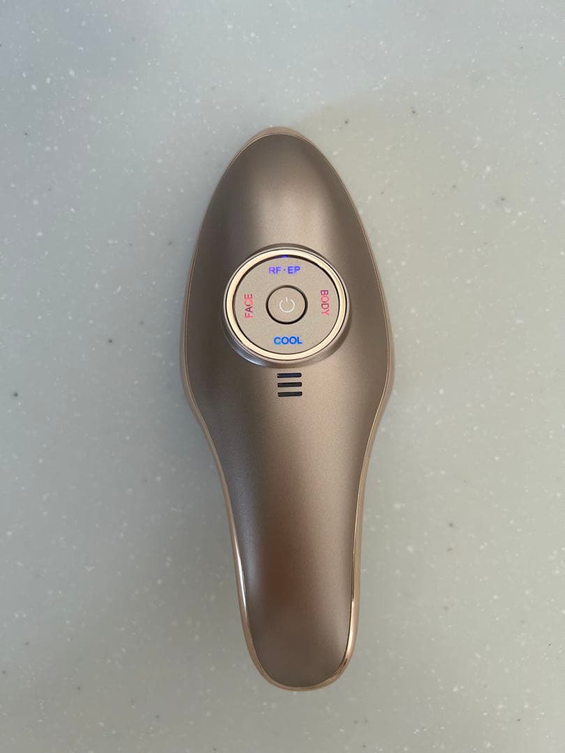 MEラボン•エクラ　IKKOプロデュース　美顔器