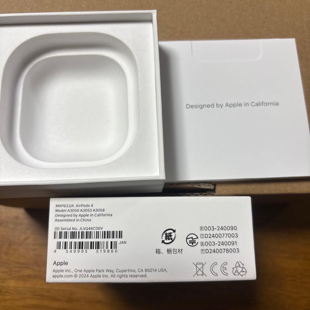 Apple AirPods 4本体