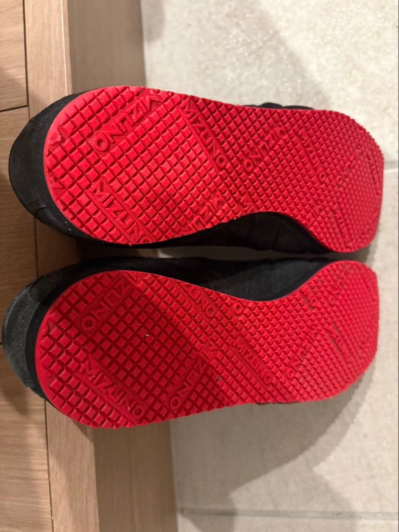 Mizuno Morelia フットサルシューズと限定スニーカーモレリア