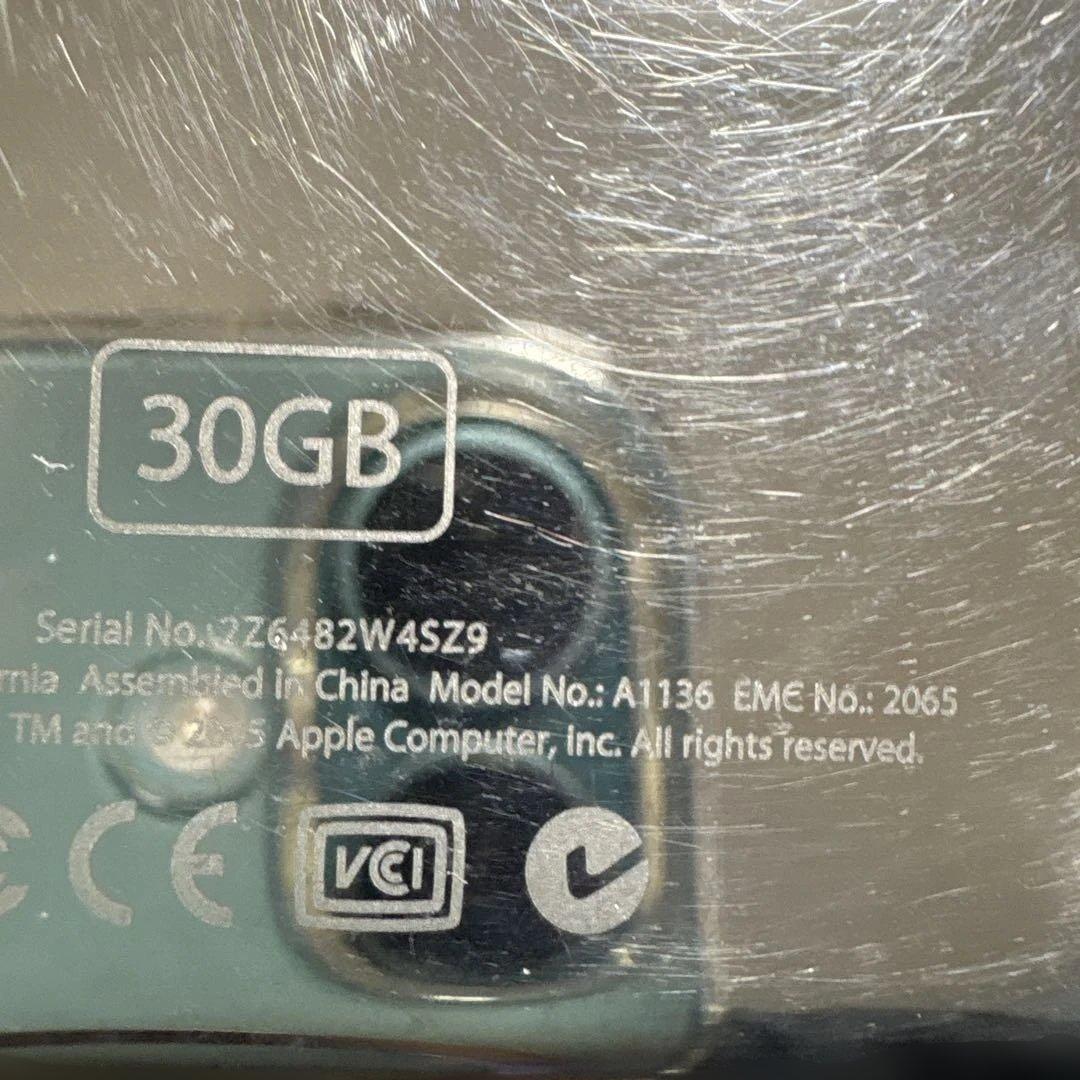 ポータブルプレーヤー Apple iPod 30GB glassic