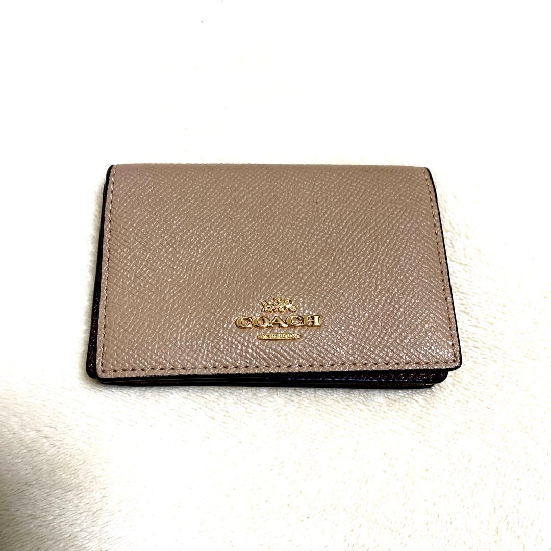 【新品未使用】COACH ビジネスカードケース 　ベージュ　レザー 名刺入れ