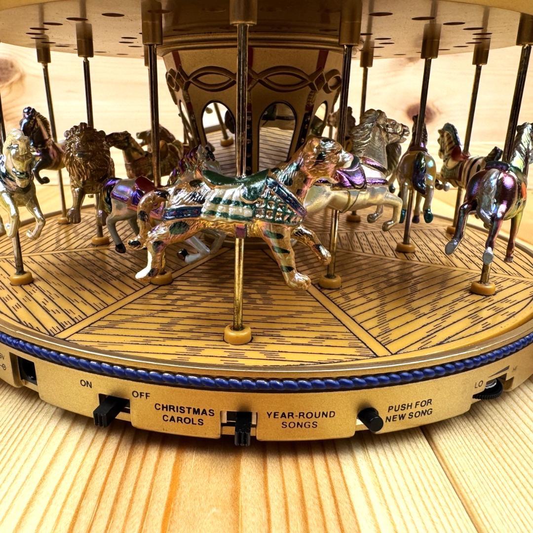 希少 ミスタークリスマス メリーゴーランド 30曲入り オルゴール