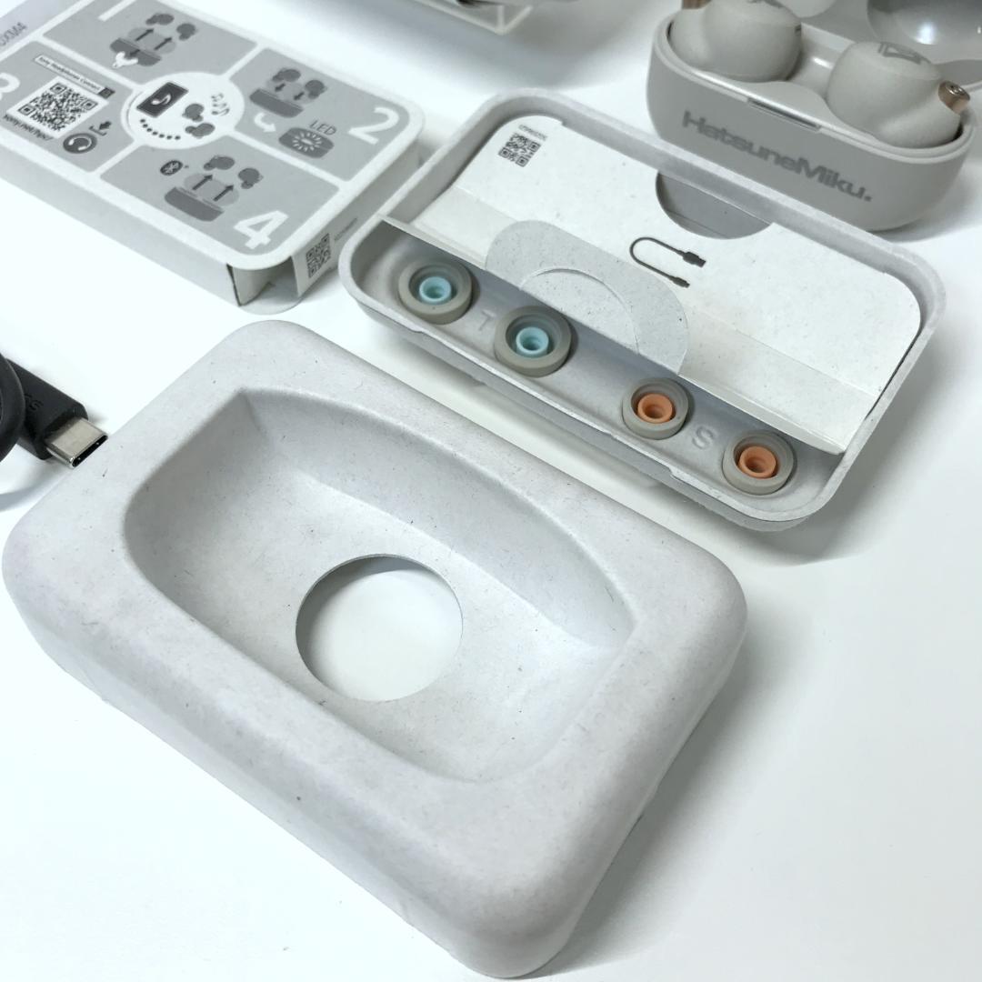 【希少/美品】SONY WF-1000XM4 初音ミクモデル シルバー イヤホン