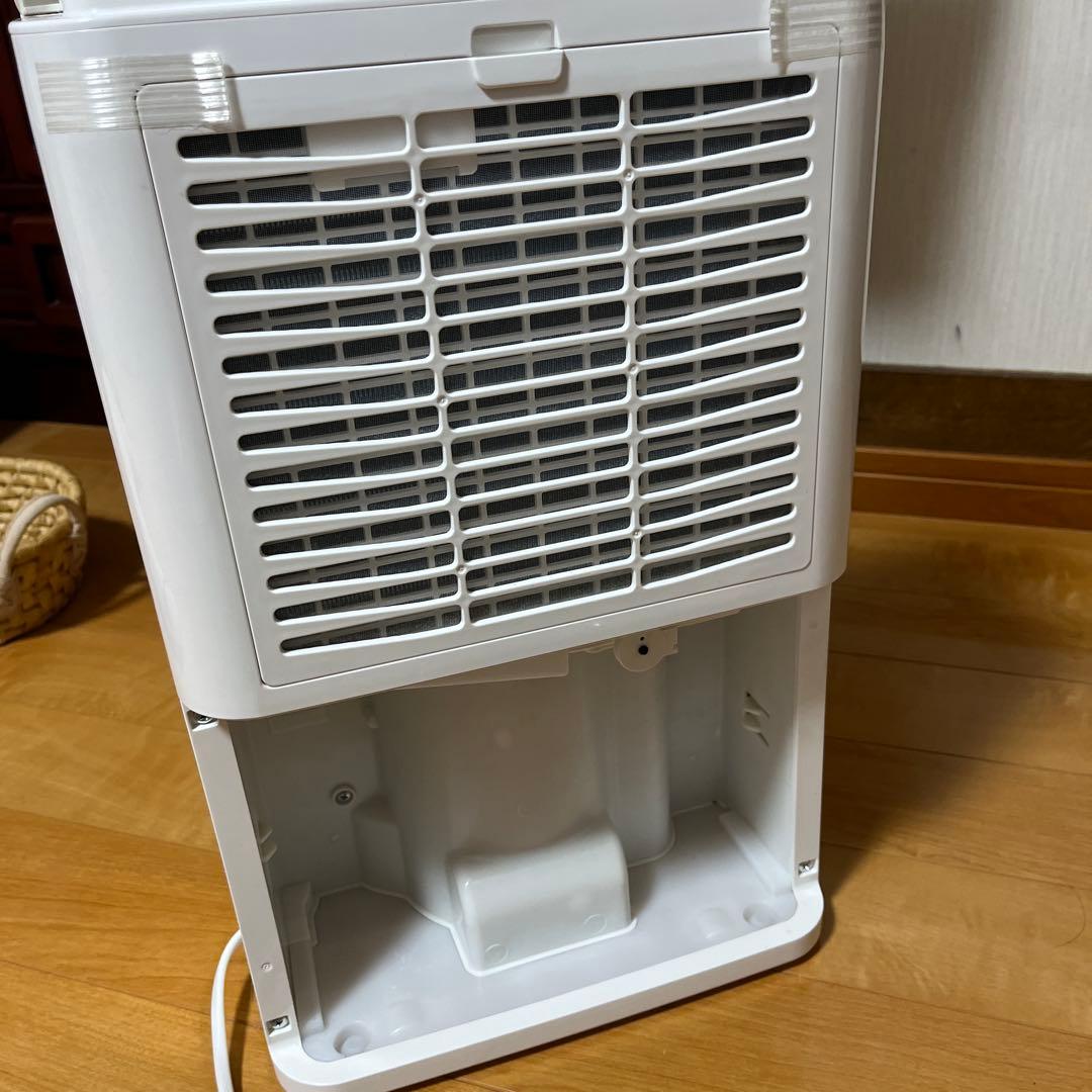 美品　除湿機 DCE-6515 1.8L