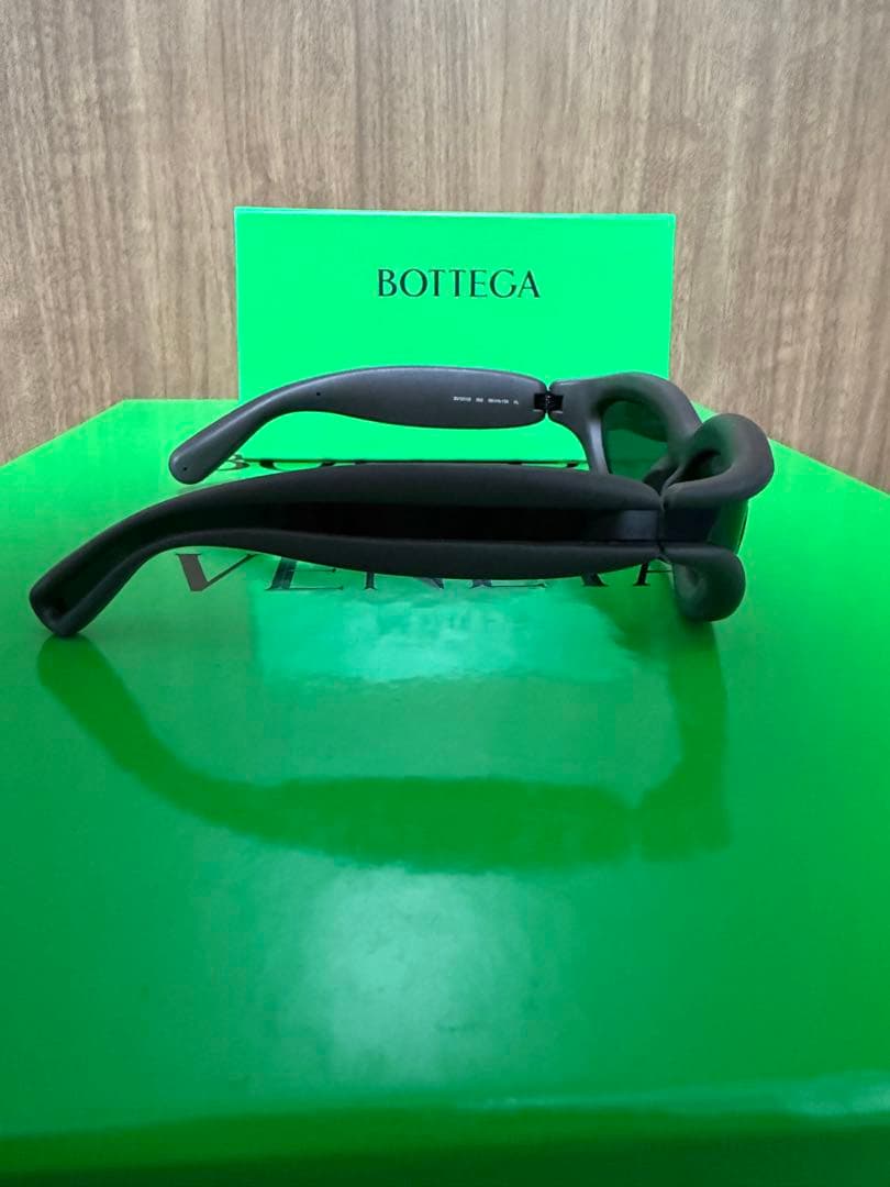 ［本日最終出品］Bottega Veneta サングラス