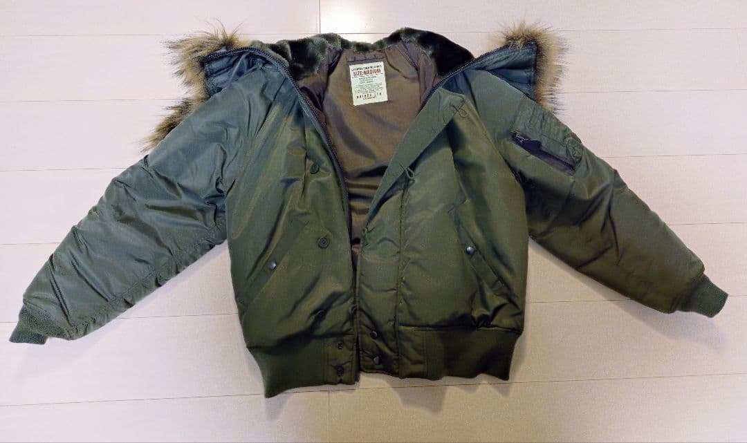 AVIREX USA ミリタリージャケット オリーブグリーン