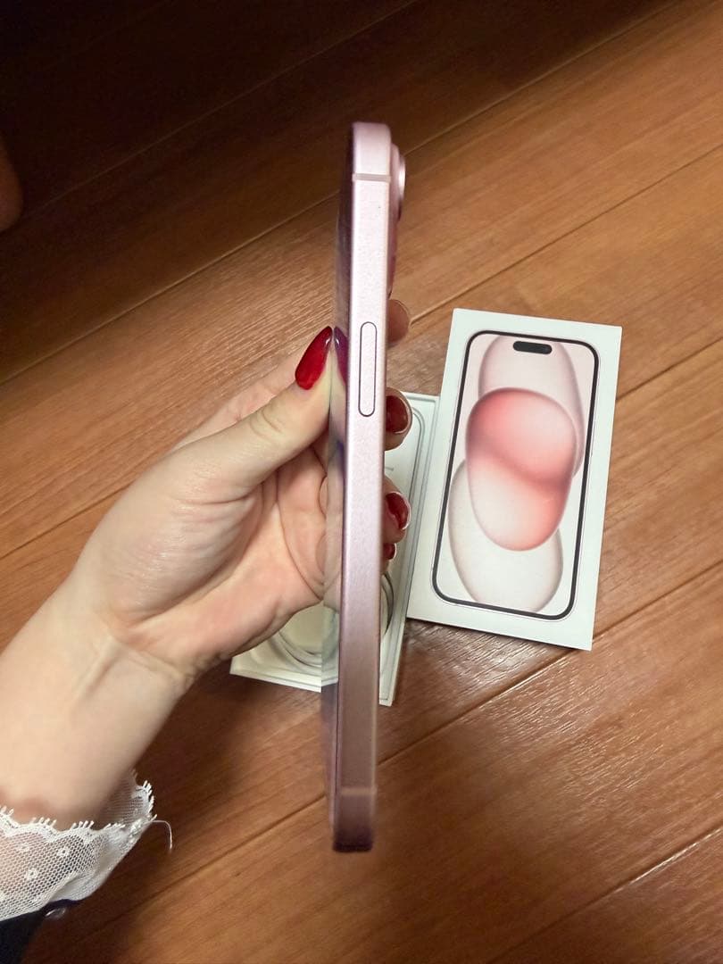 iPhone 15 256GB ピンク 充電容量100%