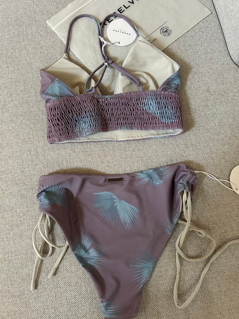 2025新作！新品タグ付き！RESELVES ビキニ　上下セット