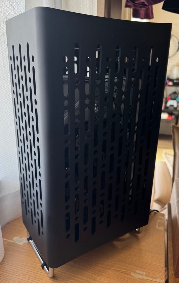 自作用PCケース THOR ZONE NANOQ R