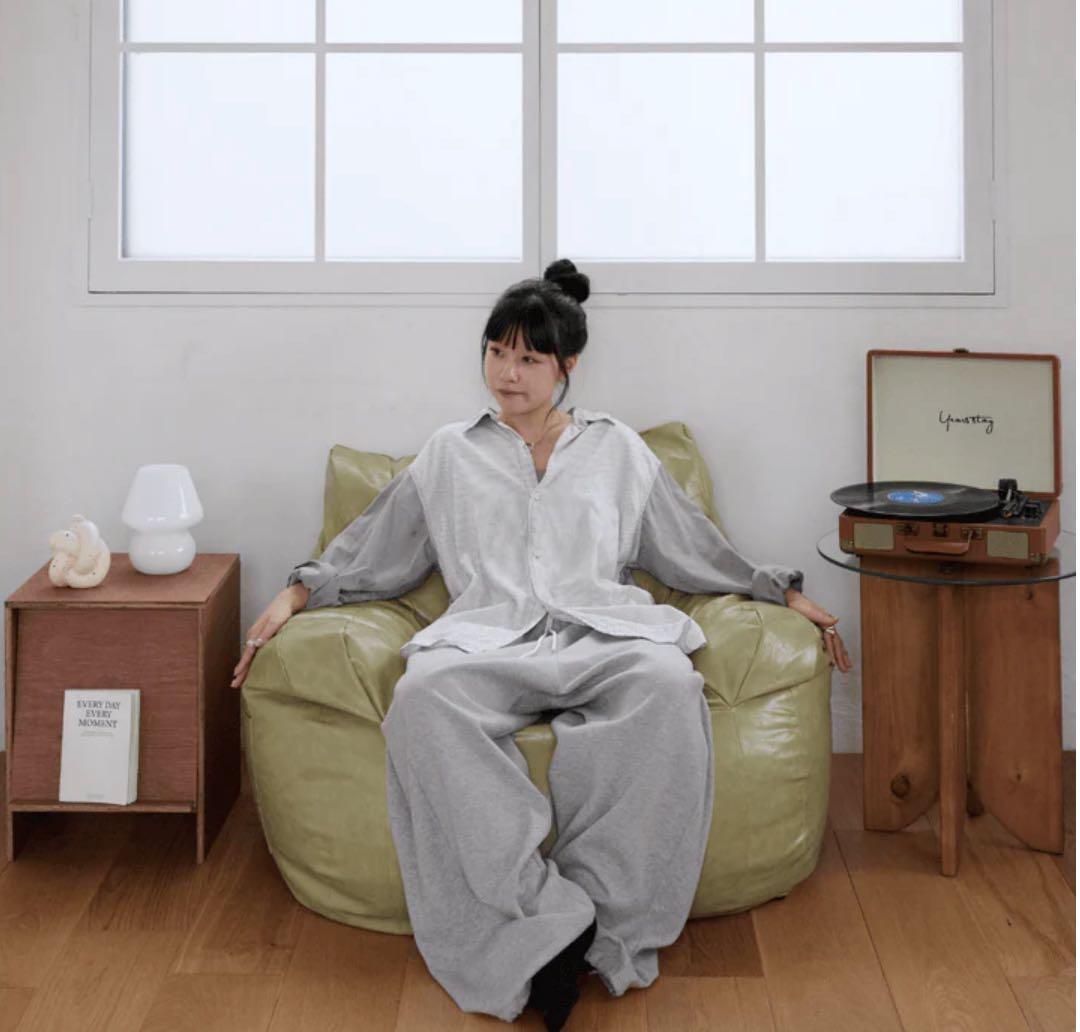 HUGME LOOSY 1人掛けビーズソファ Glossy Pistachio