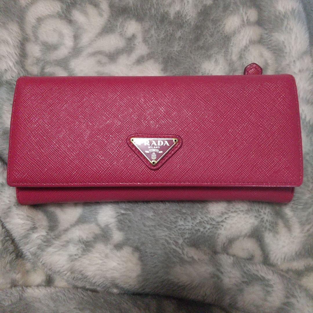 PRADA サフィアーノ三角ロゴ 長財布レッド系