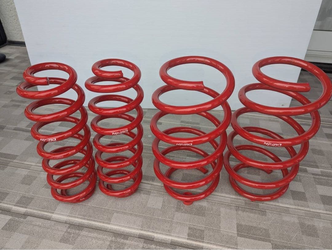 タナベ　ダウンサス　NF210 　AXAP54NK ハリアーPHEV 用