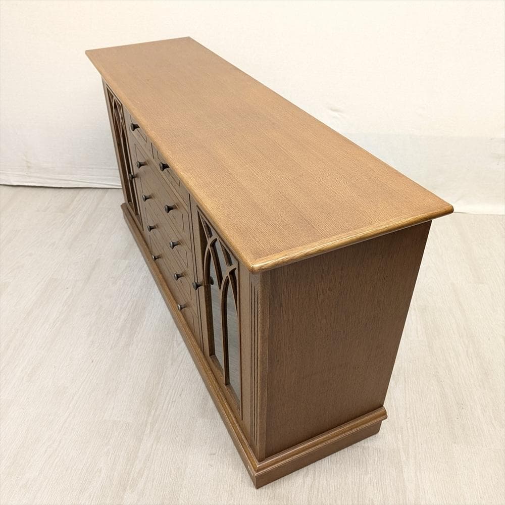 美品　旭川家具　近藤工芸　サイドボード　リビングボード　飾り棚　キャビネット