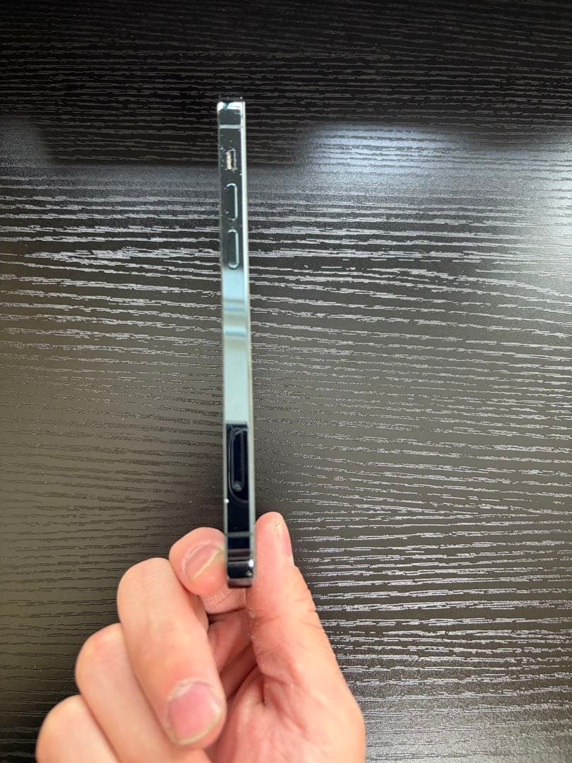 iPhone12pro 256GB 背面割れ　SIMロック解除済み