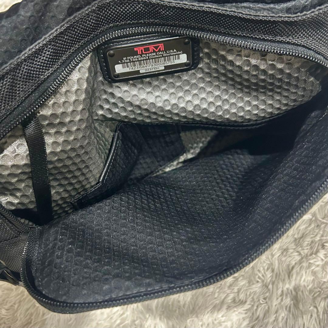 希少TUMI ビールミニ メンズ ショルダーバッグ 斜め掛け サコッシュ 美品