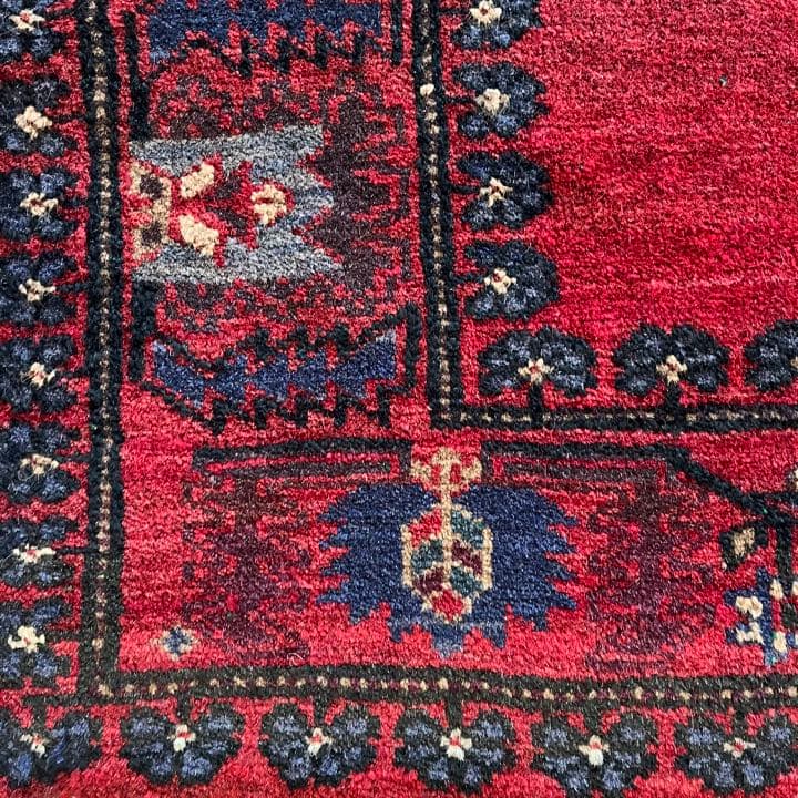 【新品未使用】アフガニスタン産 バルーチ絨毯　ラグ　トライバル　ペルシャ