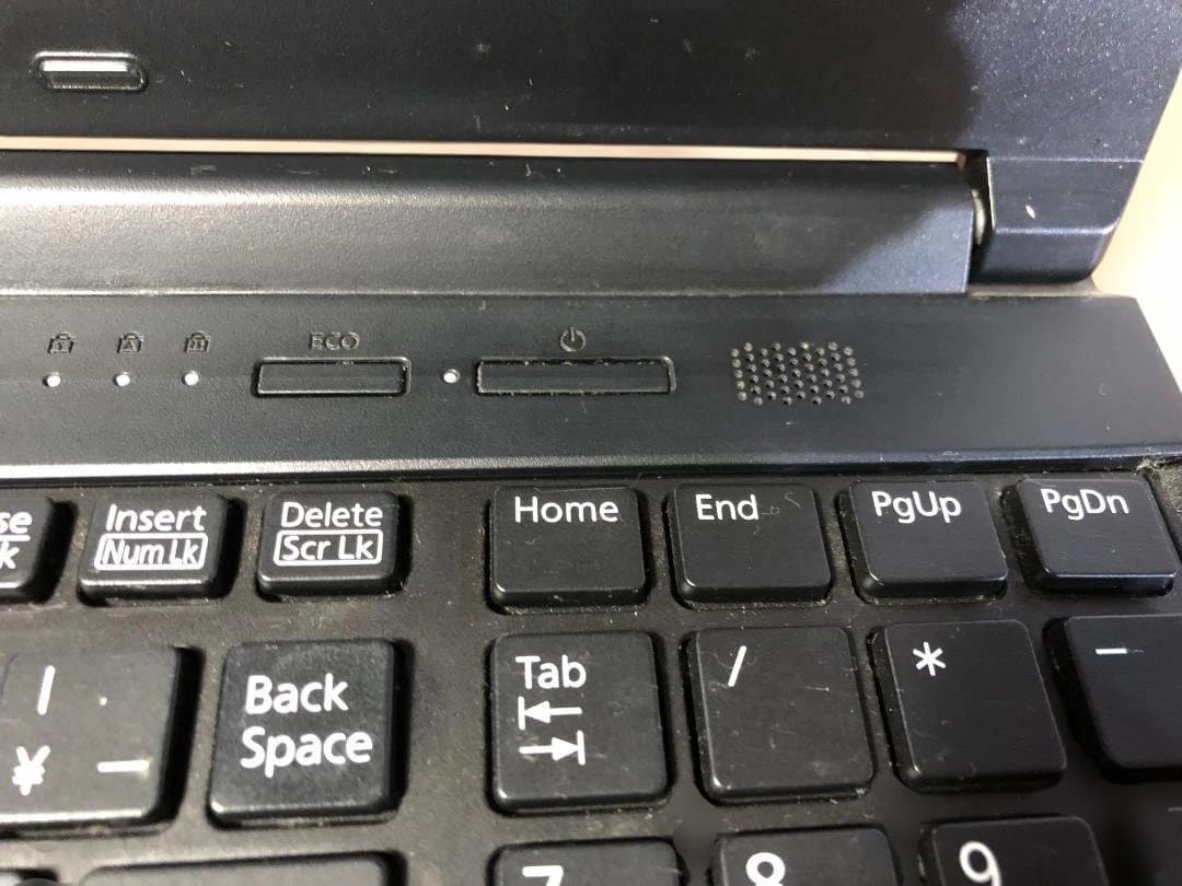 LIFEBOOK A576/Ｐ Corei5 8GBSSD128GB Win11