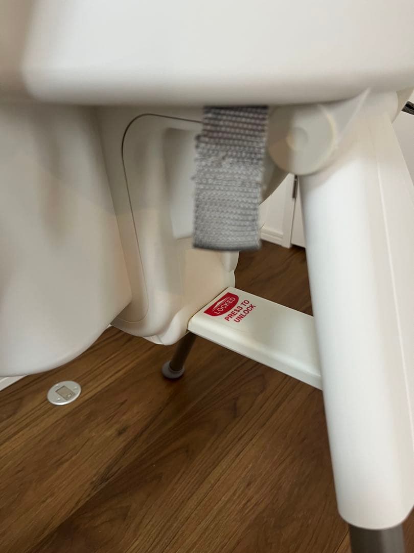 ベビービョルン ハイチェア (ハーネス付) ホワイト/グレー 希少色