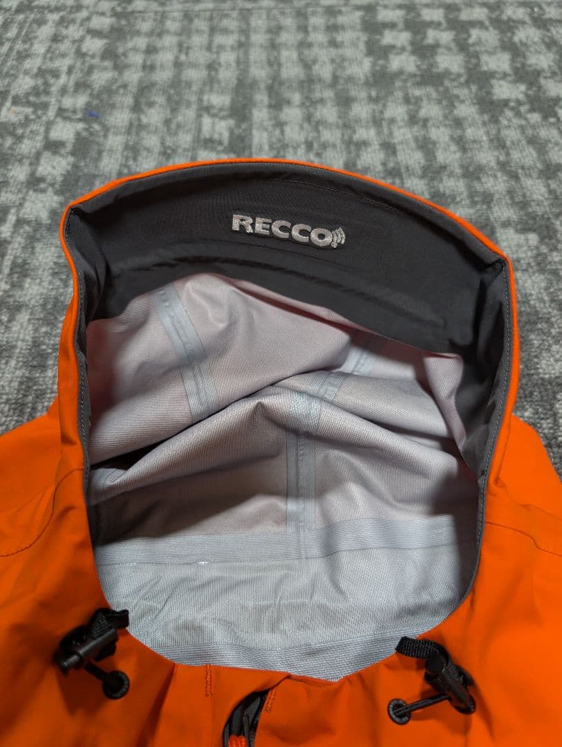 Haglofs ヴァッシ ゴアテックス ジャケット オレンジSサイズ