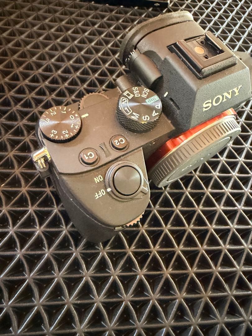 極少シャッター約1650回SONYα7IIIフルサイズミラーレス美品 おまけ付