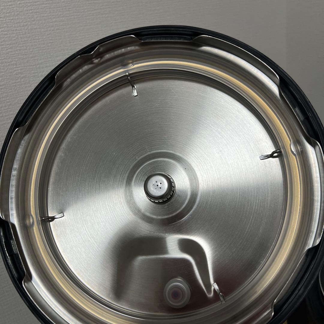 【新品未使用｜展示品】アイリスオーヤマ 電気圧力鍋 2025年式 4リットル 黒