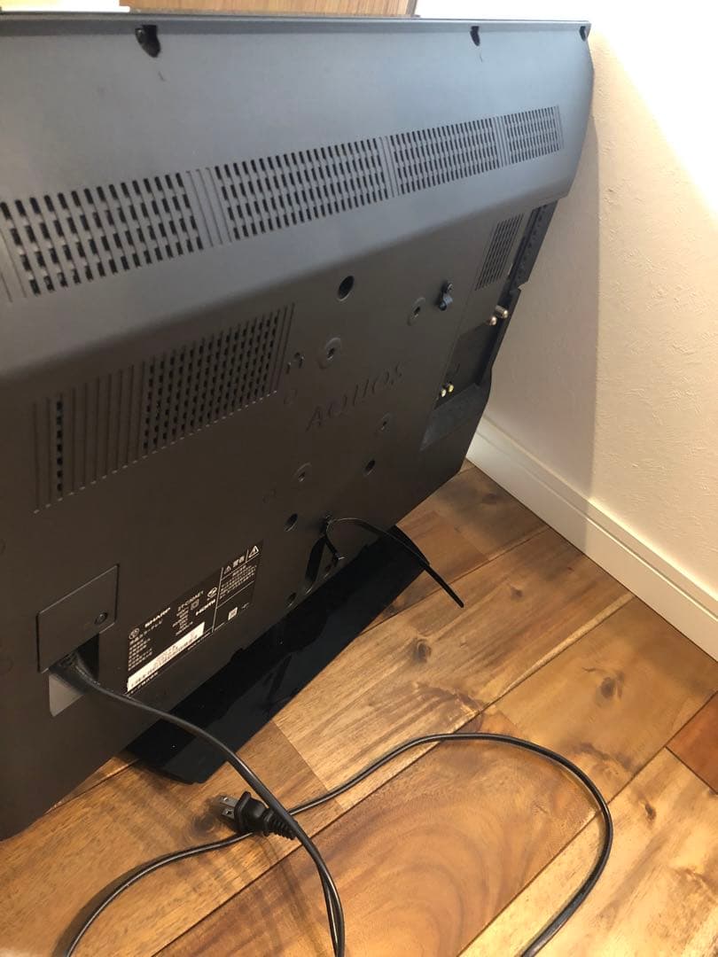 プリオ　SHARP 液晶テレビ 2T-C32AE1