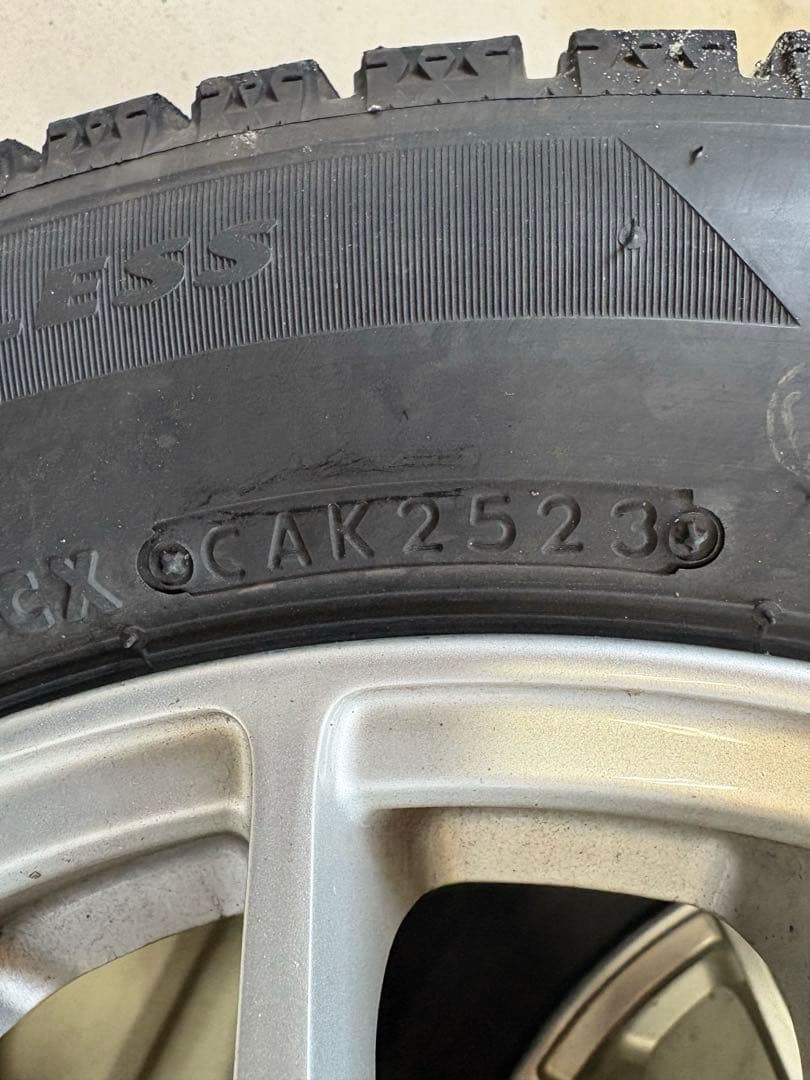165/65R14 VRX2 スタッドレスタイヤ　ホイール付き
