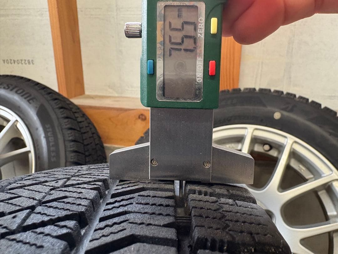 165/65R14 VRX2 スタッドレスタイヤ　ホイール付き