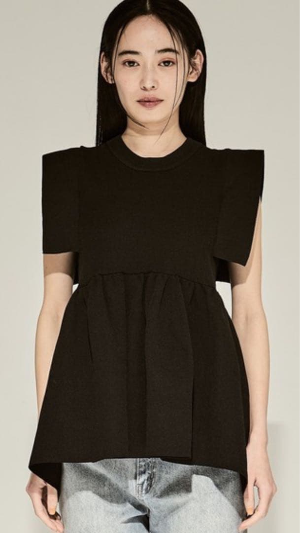 【タグ付き新品未使用】SQUARE SLEEVE GATHER KNITTOPS