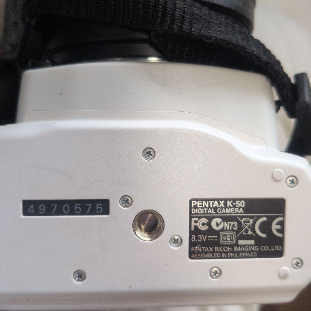 D*7様 デジタル一眼レフカメラ　ペンタックス K50 ホワイト レンズ付き 1
