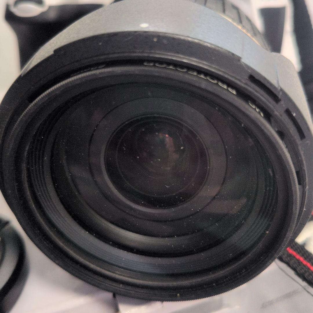 D*7様 デジタル一眼レフカメラ　ペンタックス K50 ホワイト レンズ付き 1