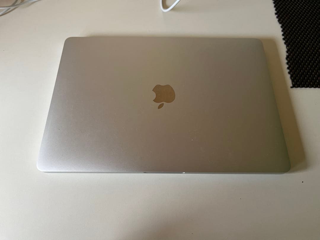 MacBook本体 MacBook Pro M2 16GB / 500GB