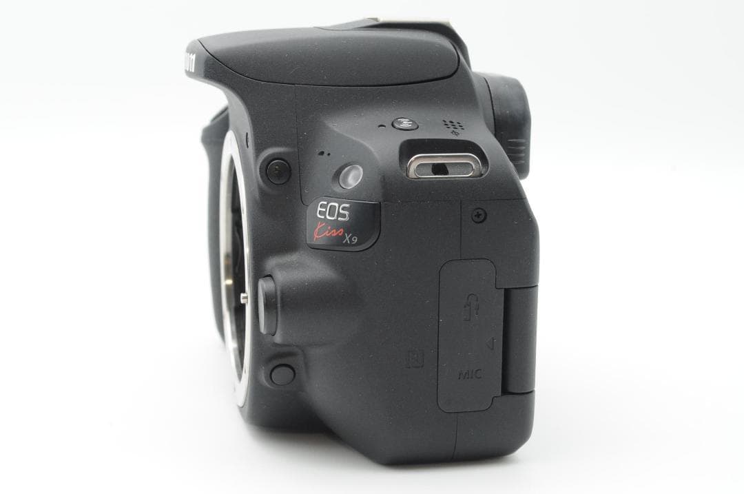 ☆新品級③☆春のSALE☆ Canon EOS Kiss x9 ダブルレンズ