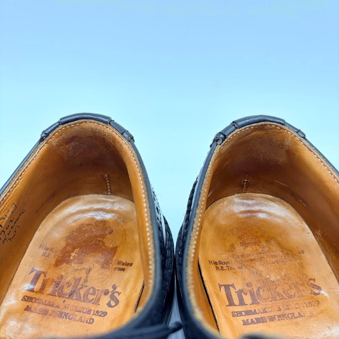 Tricker’s トリッカーズ バートン UK7 ブラック 外羽根 革靴