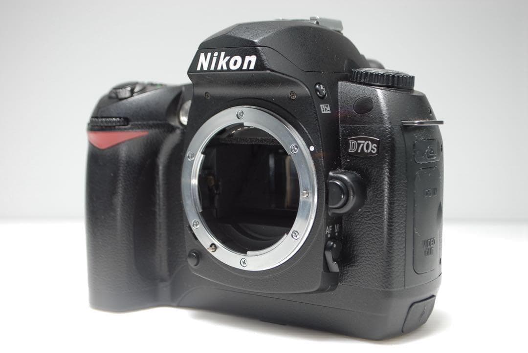 ❤️ショット数約1000回❤️Nikon D70S 望遠レンズセット 動作良好