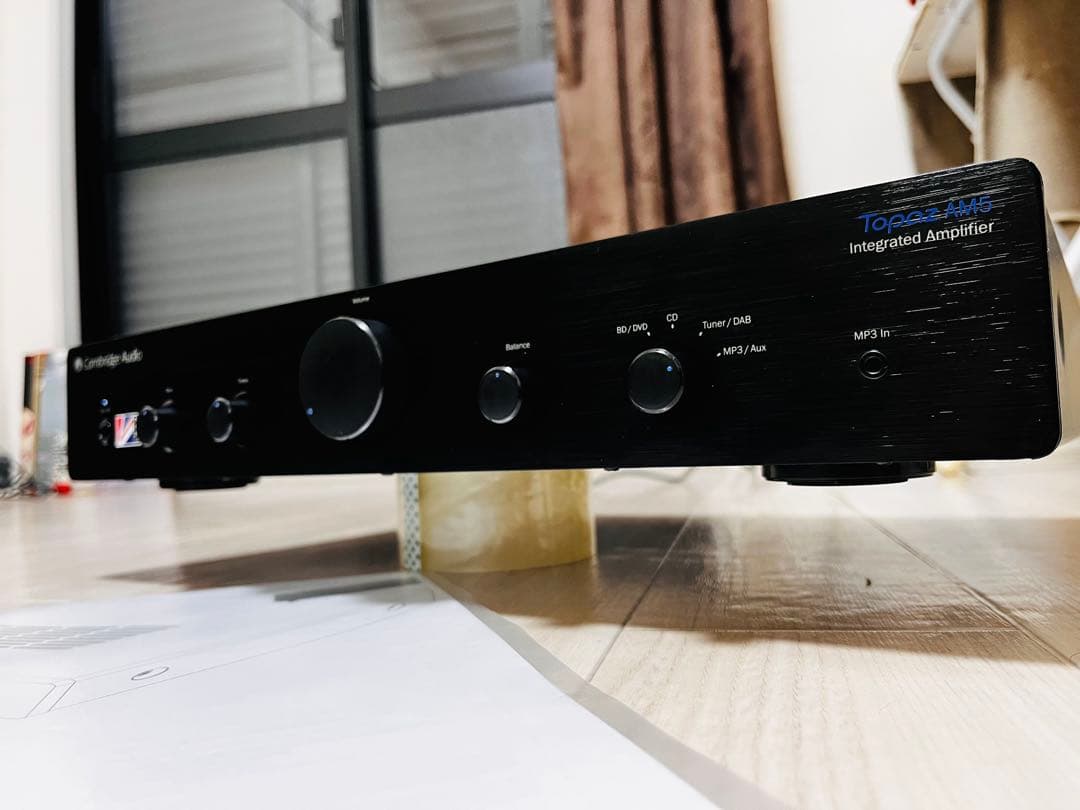 Topaz AM5 プリメインアンプ 1